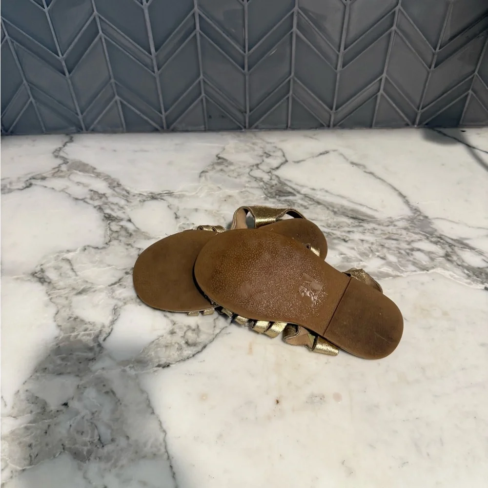 ADD‎ ON FOR $19 Zara Gold Sandals 8.5c H&M